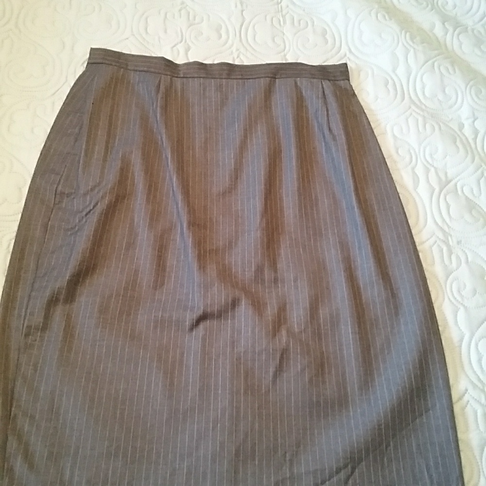 Escada grey pinstripe skirt